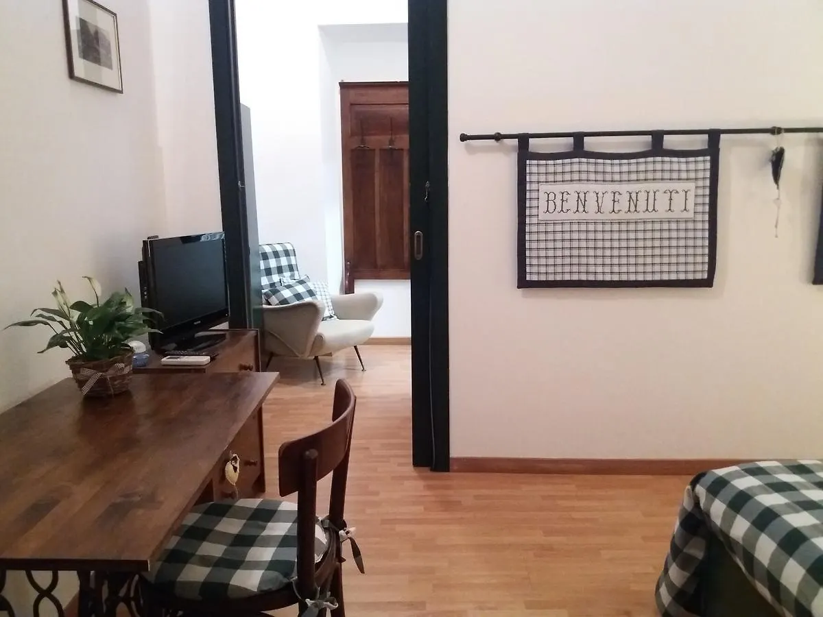 B&B Il Cortile Malpensa Casorate Sempione 3*,  Italy